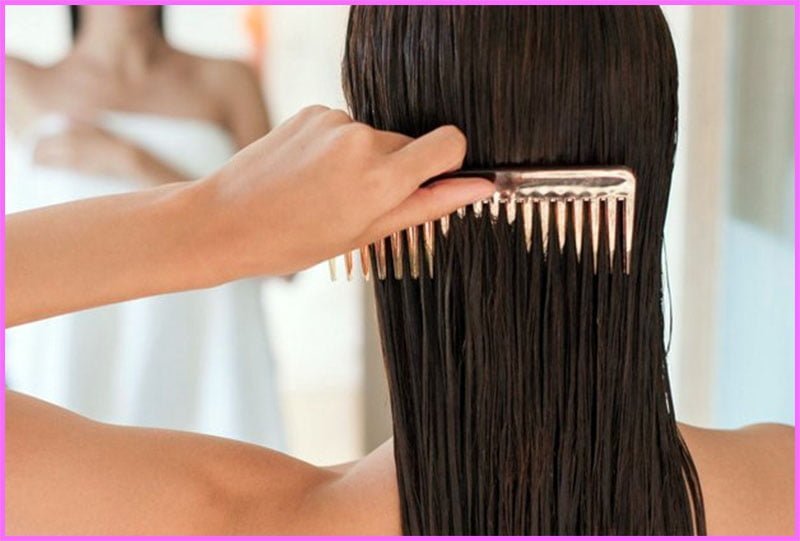 Cuidado del cabello grasoso: peinar el pelo
